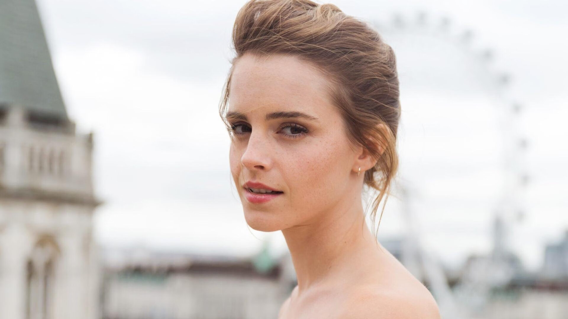 【场地环境影响】不同场馆如何影响比赛表现,场地环境对裁判员有什么影响