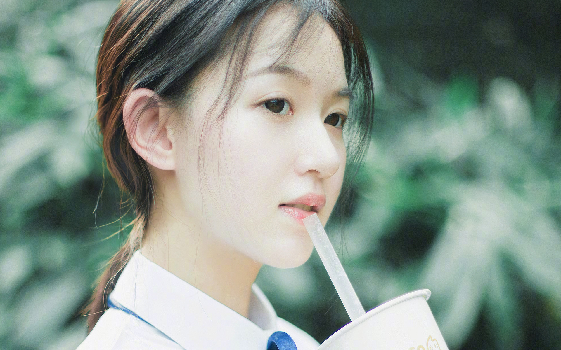 中国足球绿色场馆名片再升级，走在行业前列，绿色的足球队