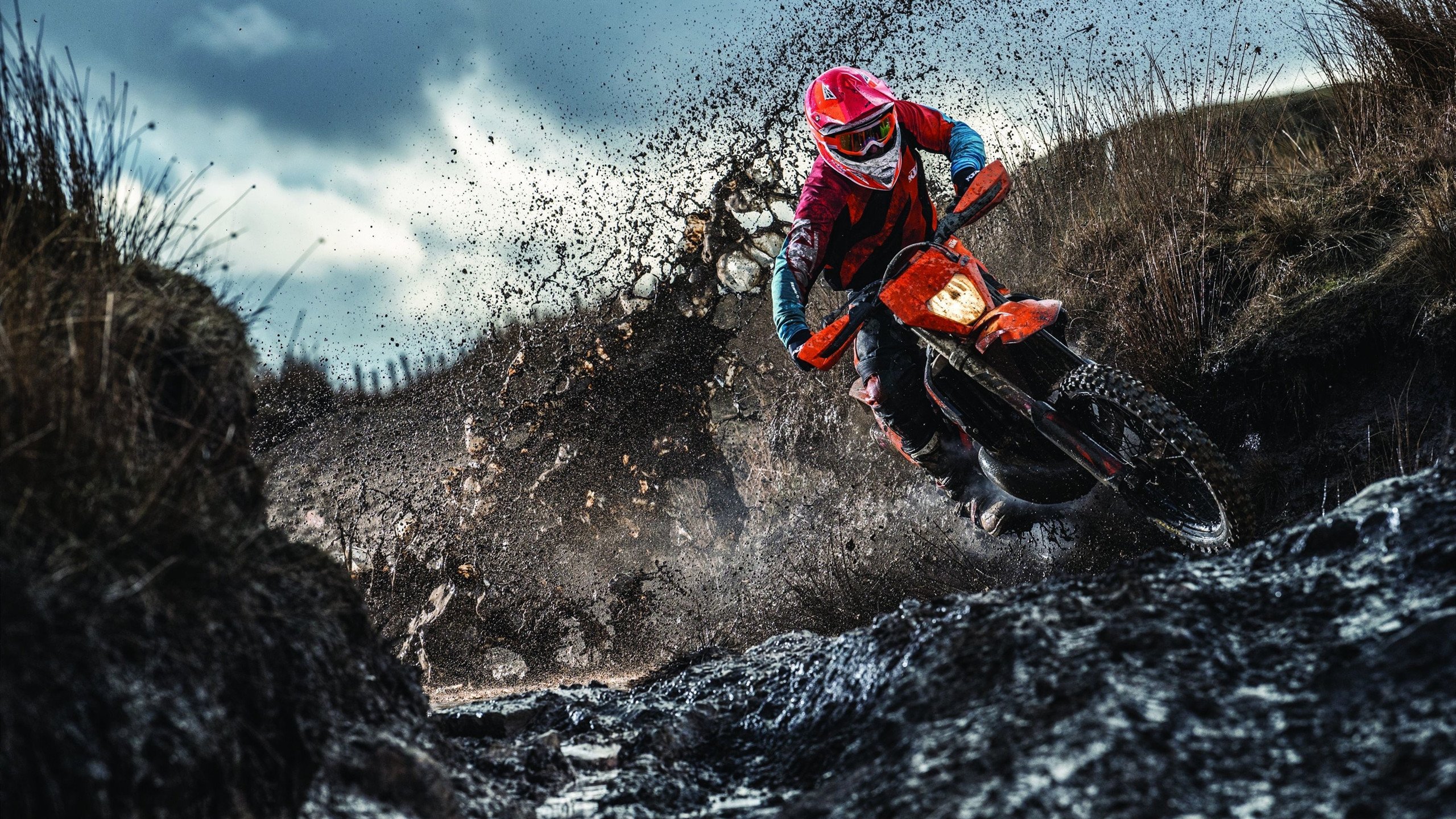 赛场设施全面升级，主赛场新音响与智能统计系统投入使用，赛场上的音乐